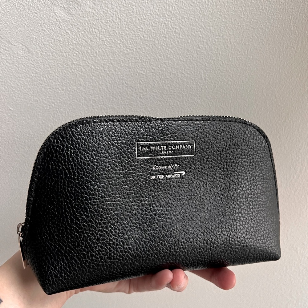 The White Company x British Airways // Amenity // Cosmetic // Toiletry bag